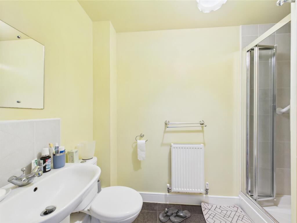 Ensuite Shower Room