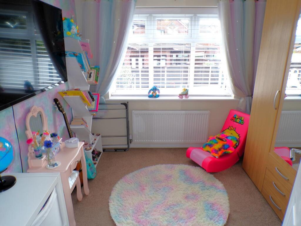 CambridgeRd32bed2.JPG