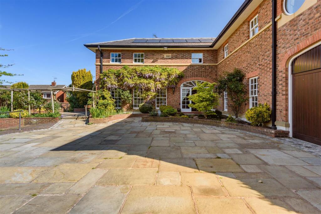 8645957-exterior02.jpg