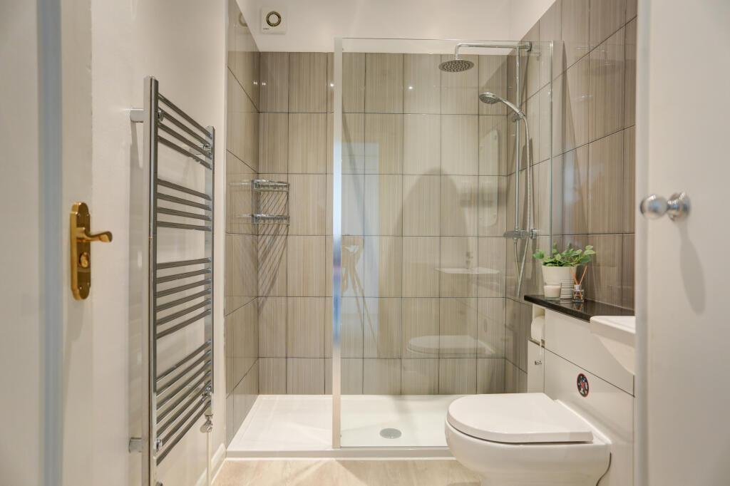 showerroom2