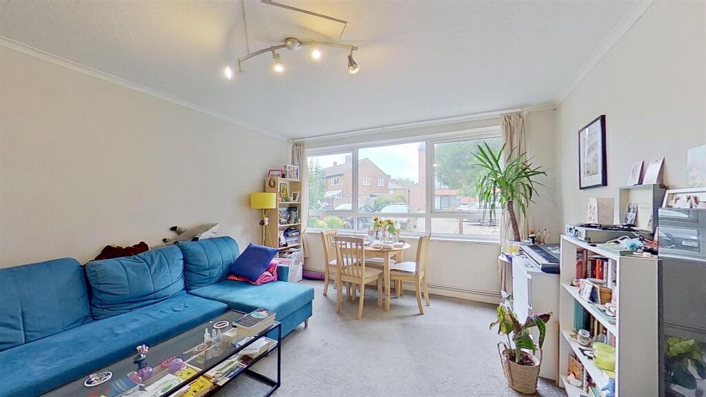 St-Andrews-Court-Waynflete-Street-SW18-06262025_18