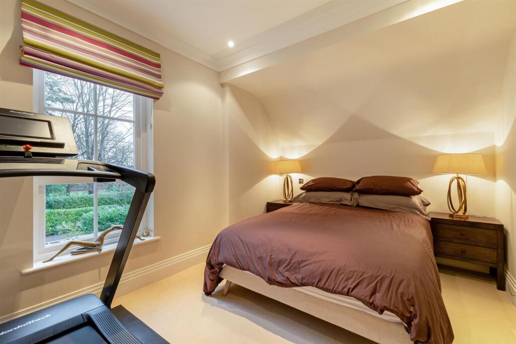 102003_Westgate-House-London-Road  (18)_low.jpg