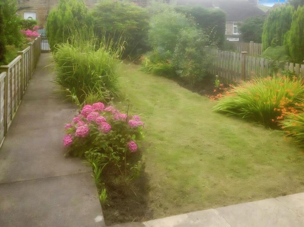 504f59d6-garden 20front.jpg