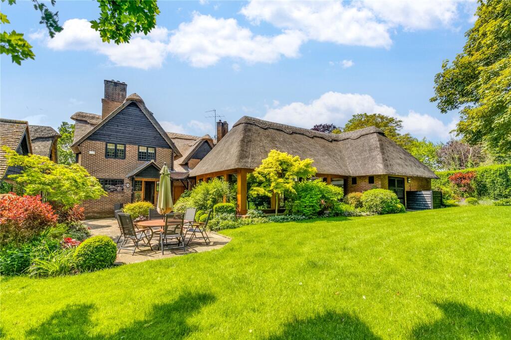 The Thatched House
