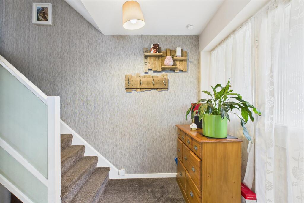 CAM04235G0-PR0084-STILL012 - Copy.jpg