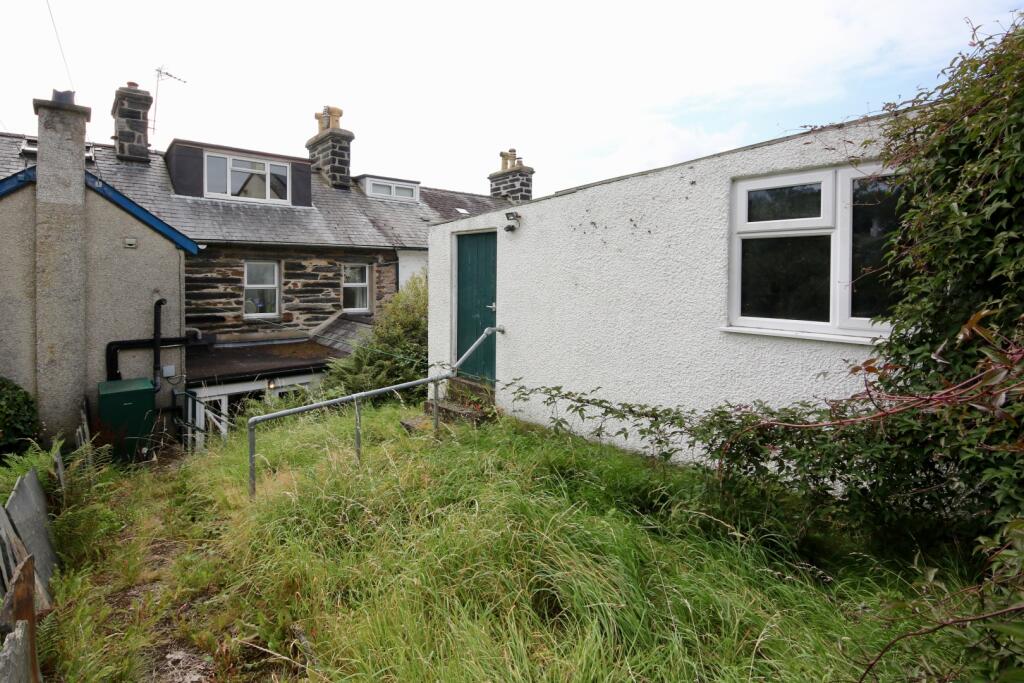 IMAGE 15
