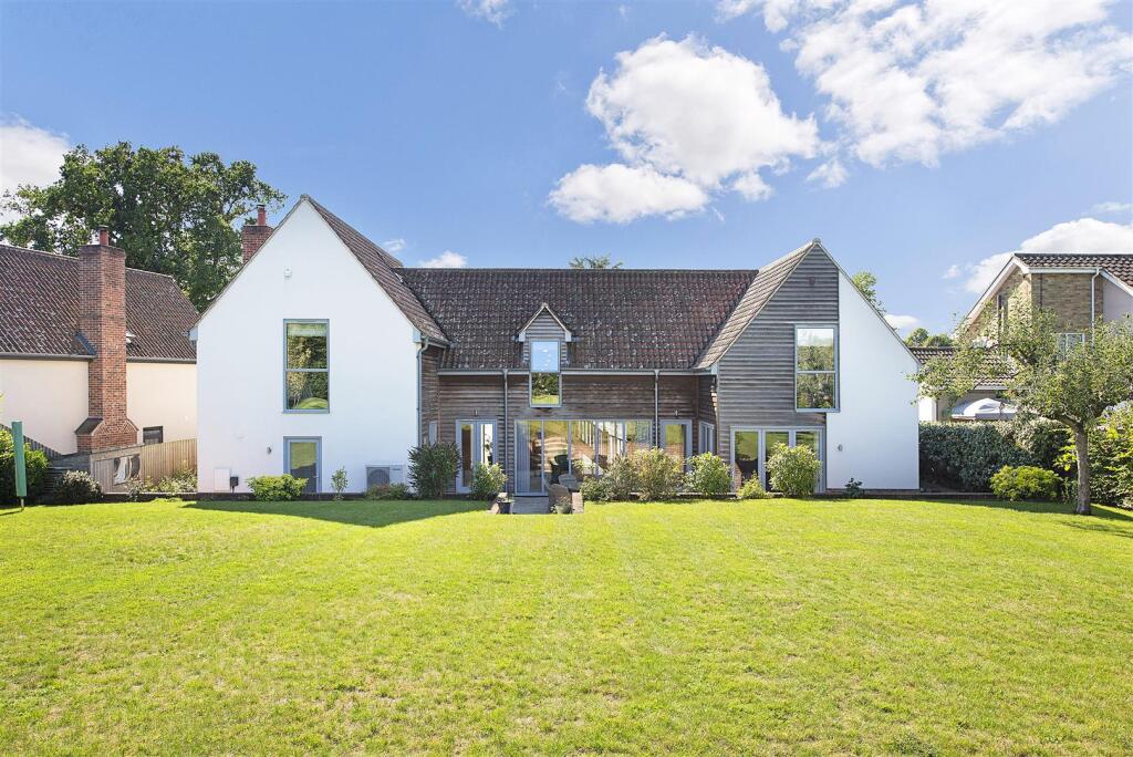 Ashfield House ph12.jpg