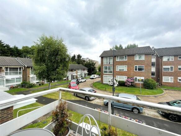 Davidson Frost-Wellings, DFW, White House Drive, B