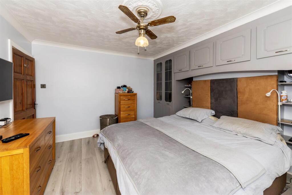 Master Bedroom 1.2 SAPL7846-20250718-DxO_DeepPRIME