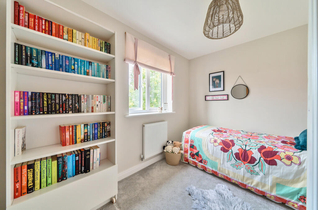 1325604-20-687779...