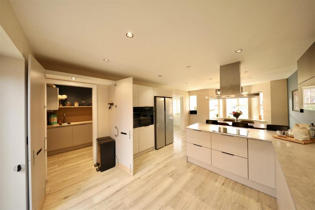 Kitchen diner