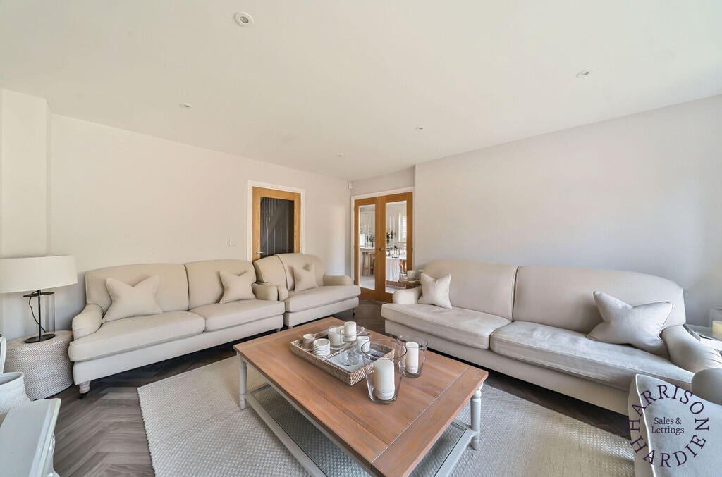 9c7e9723-e555-4d4...