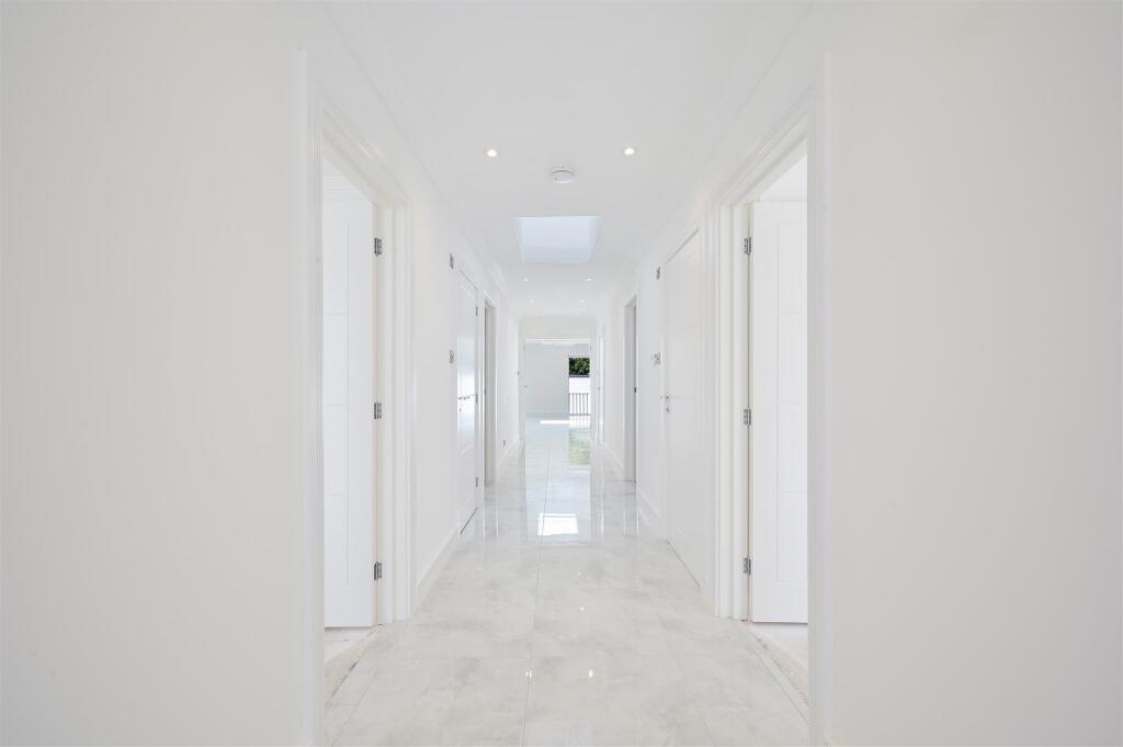 CLAREMONT GARDENS, 22- (10).jpg