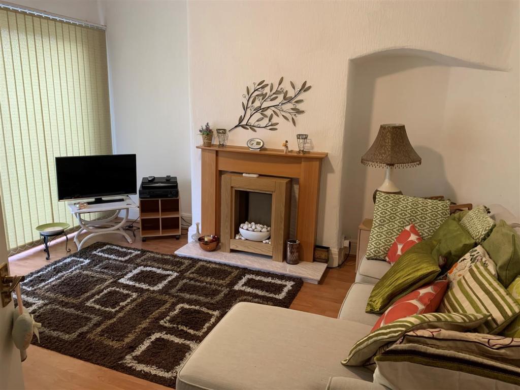 Rear Lounge