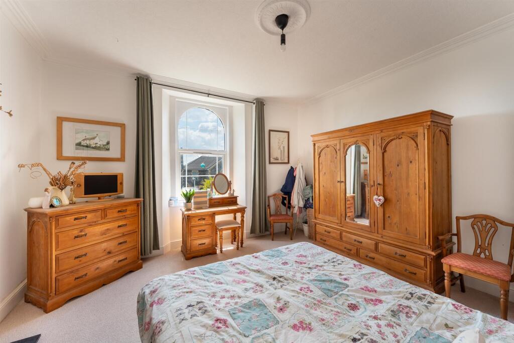 Bedroom One 3.jpg