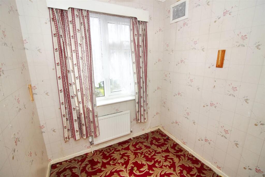 bedroom 3.jpeg