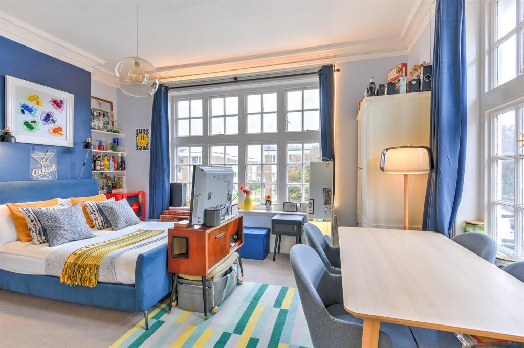 For Sale by Aspire Residential | Bath Road