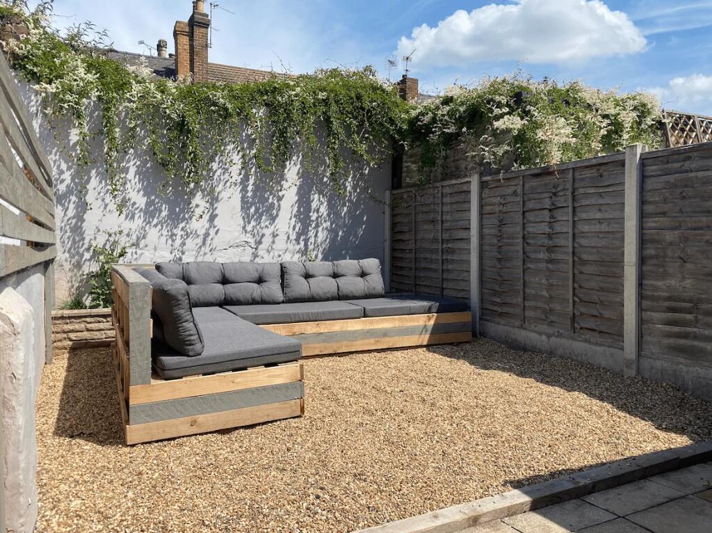 32-kirkby-street---4-bed-image-8.jpg