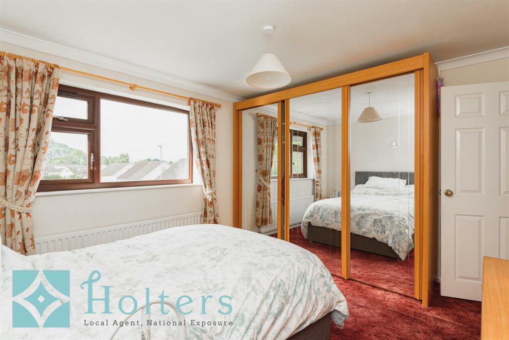 16 Underhill Crescent, Knighton-19.jpg