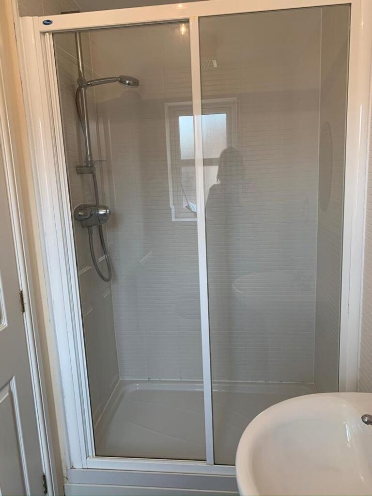 Ensuite Shower Room