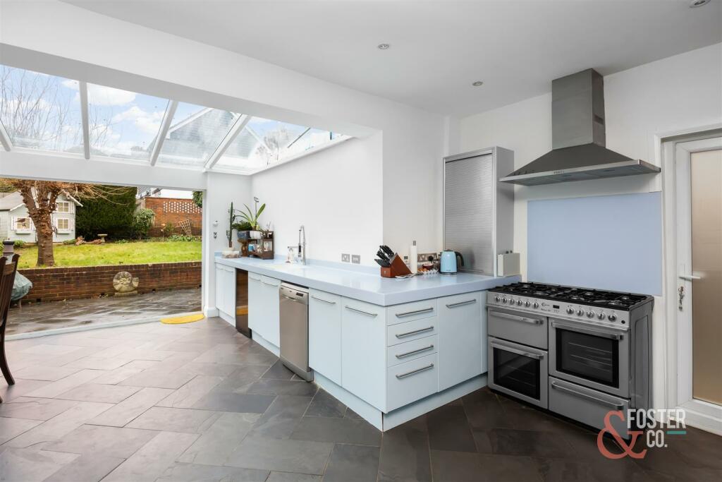 Hove Park Road, 37-016.jpg