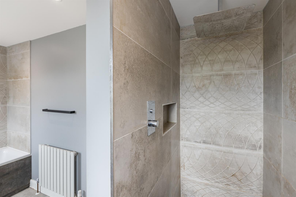 148 Quarmby Rd, Huddersfield 25_297.png