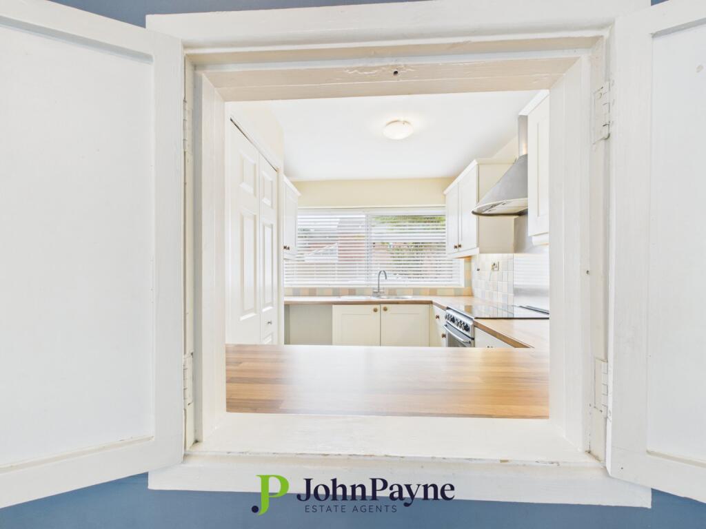 Lounge Into Kitchen