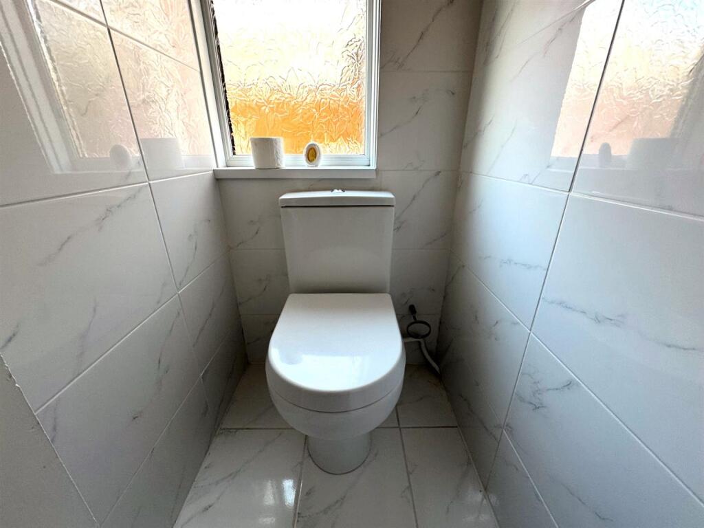 SEPERATE WC.jpg