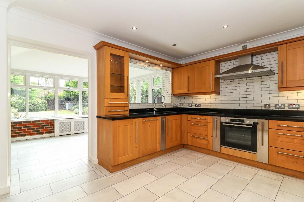 Kitchen/breakfast rm