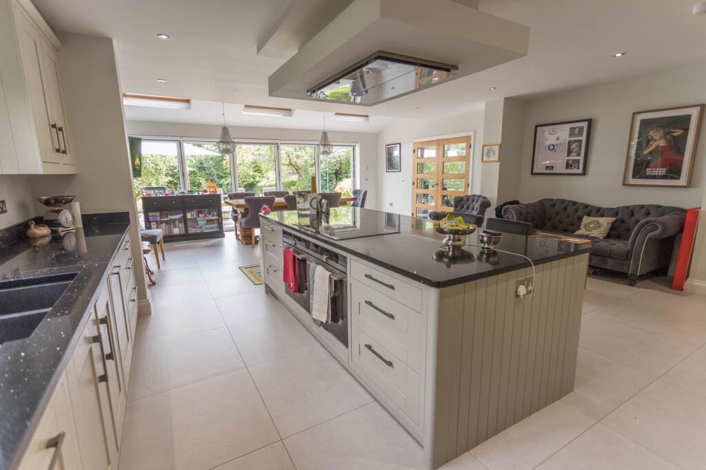 Kitchen/Diner/Living Area