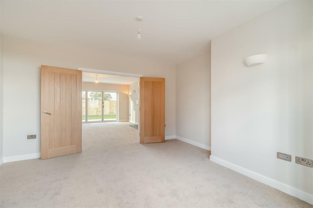8575703-interior20.jpg
