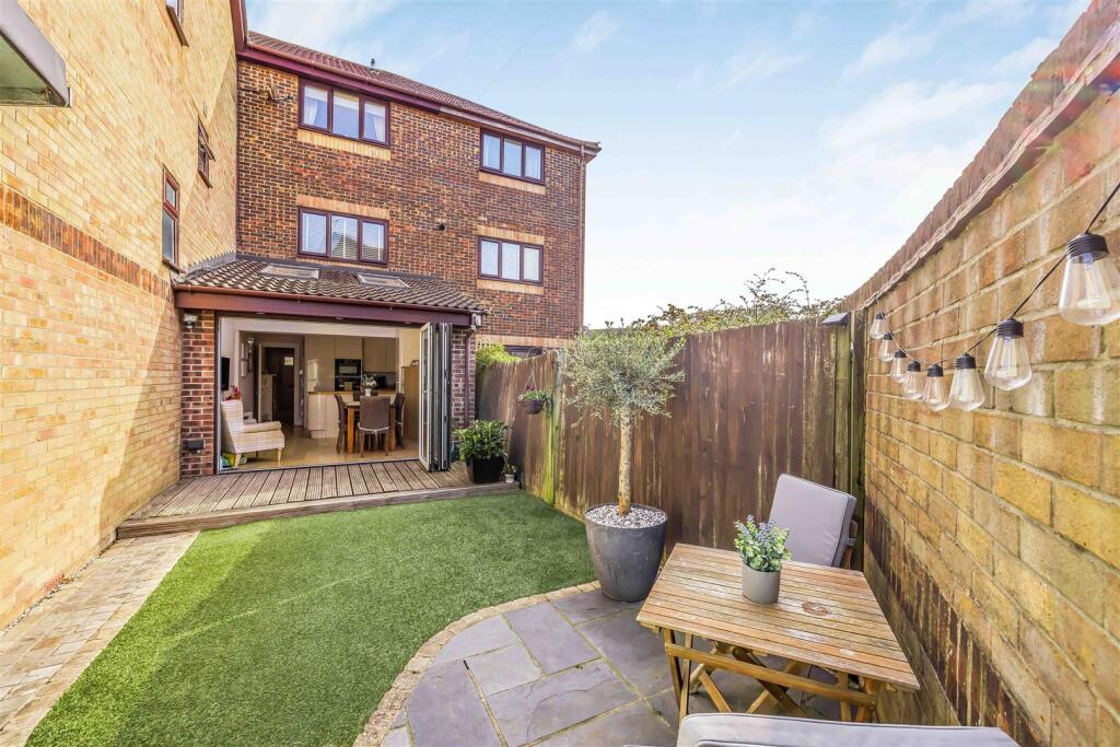 7 Vita Road, Portsmouth-Small-PorticoMarketing-Sol