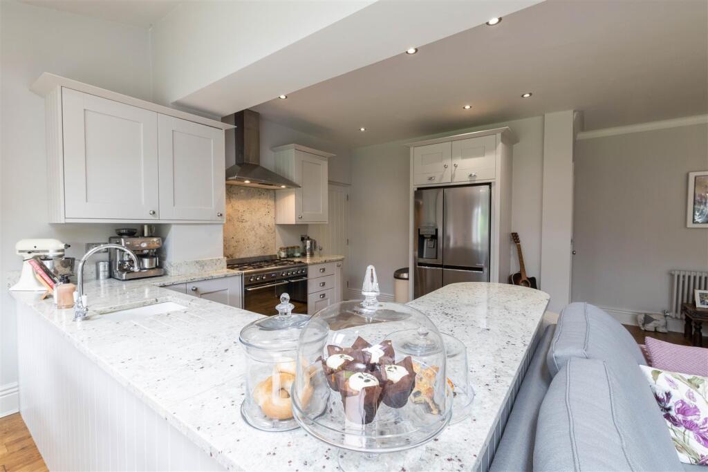 Kitchen Family Room