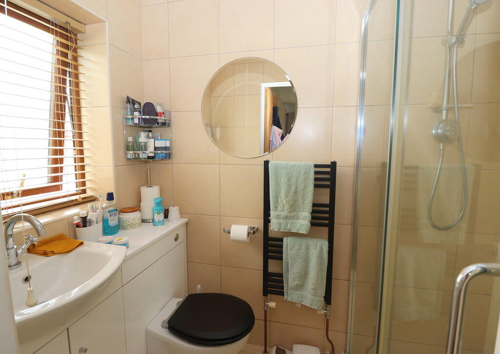 En-Suite 25-07-20...