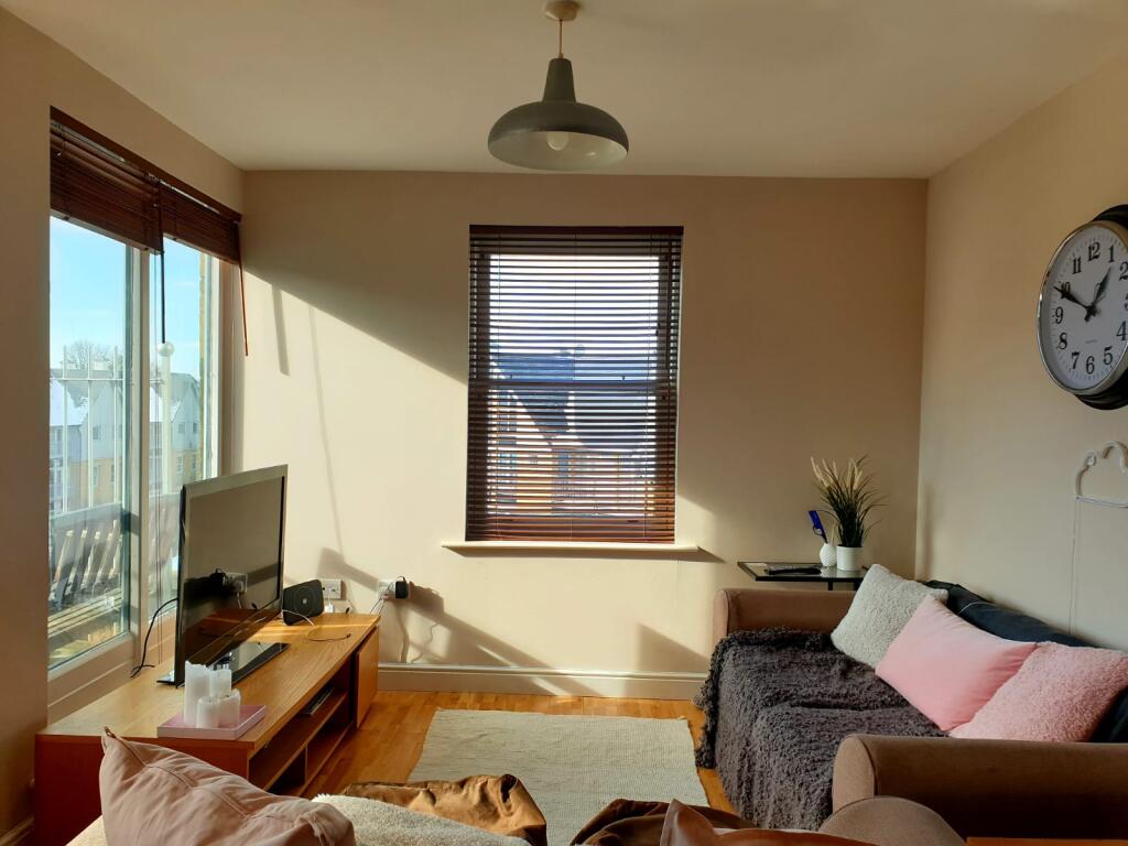 Lounge 3