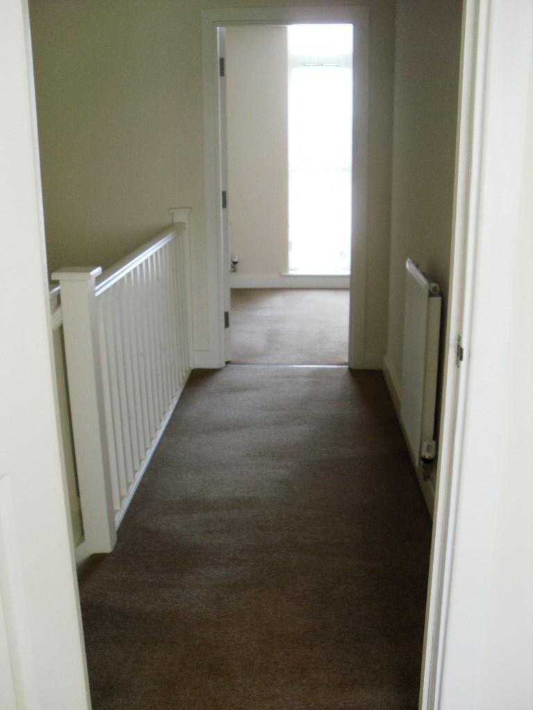 2nd FLOOR LANDING
