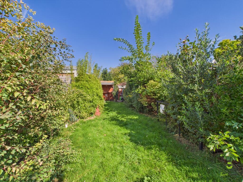 Presented by Robert at EweMove Bexleyheath and Dar