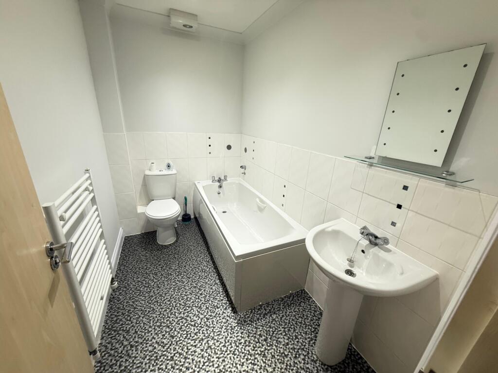 12 Newton Grange Bathroom