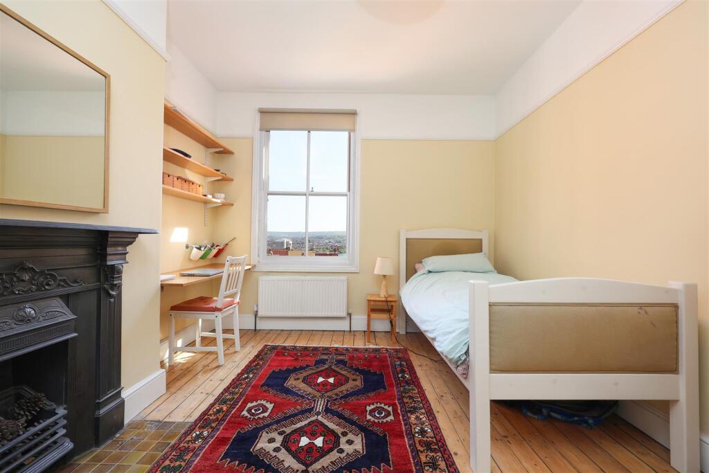 12 St Edwards Road 40.JPG