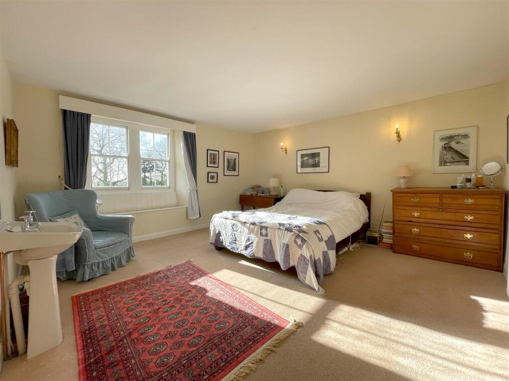 Bedroom one.jpg