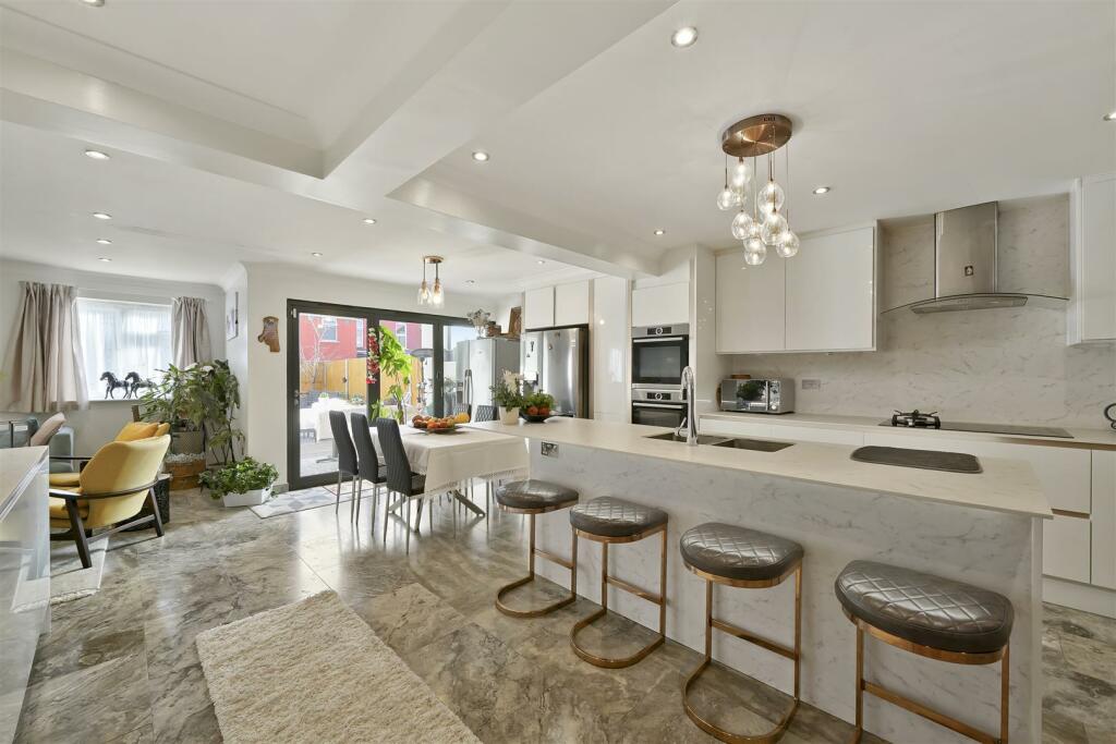 6 Dollis Hill Avenue - w0UljLoR54XrR6myrSgE.jpg