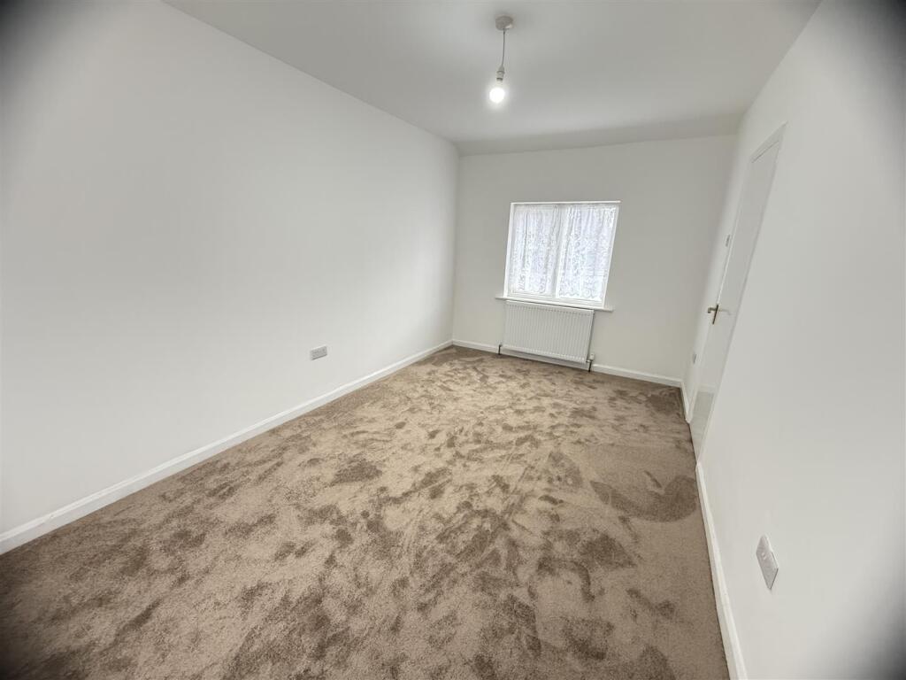 8 throneycroft -10.jpg