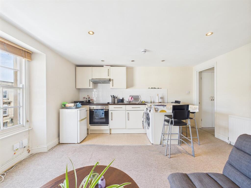 3 - Block of Flats for Auction, Kingsdown, Bristol