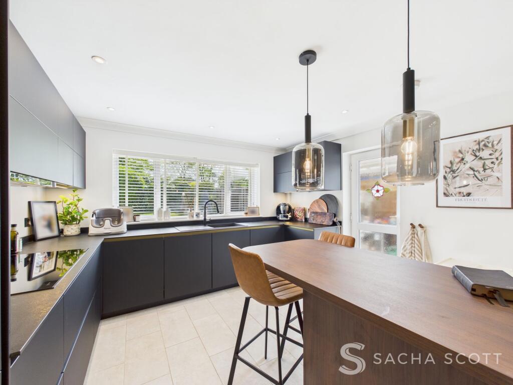 Kitchen / Breakfast Room