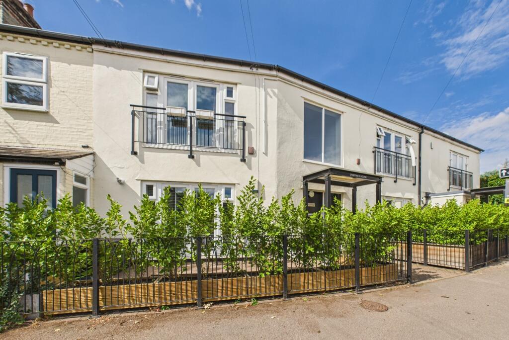 CAM02545G0-PR0474-STILL011