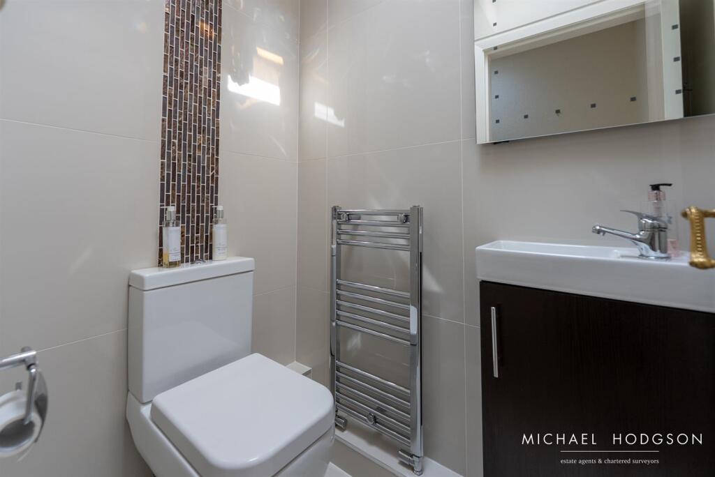 Queen Alexandra Road-24.jpg