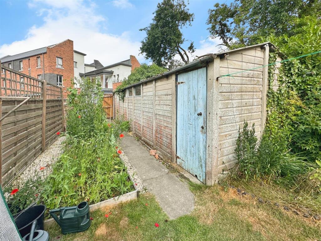 0b0d0657--4506-9656-299D449E687D-16531-0000068BE30