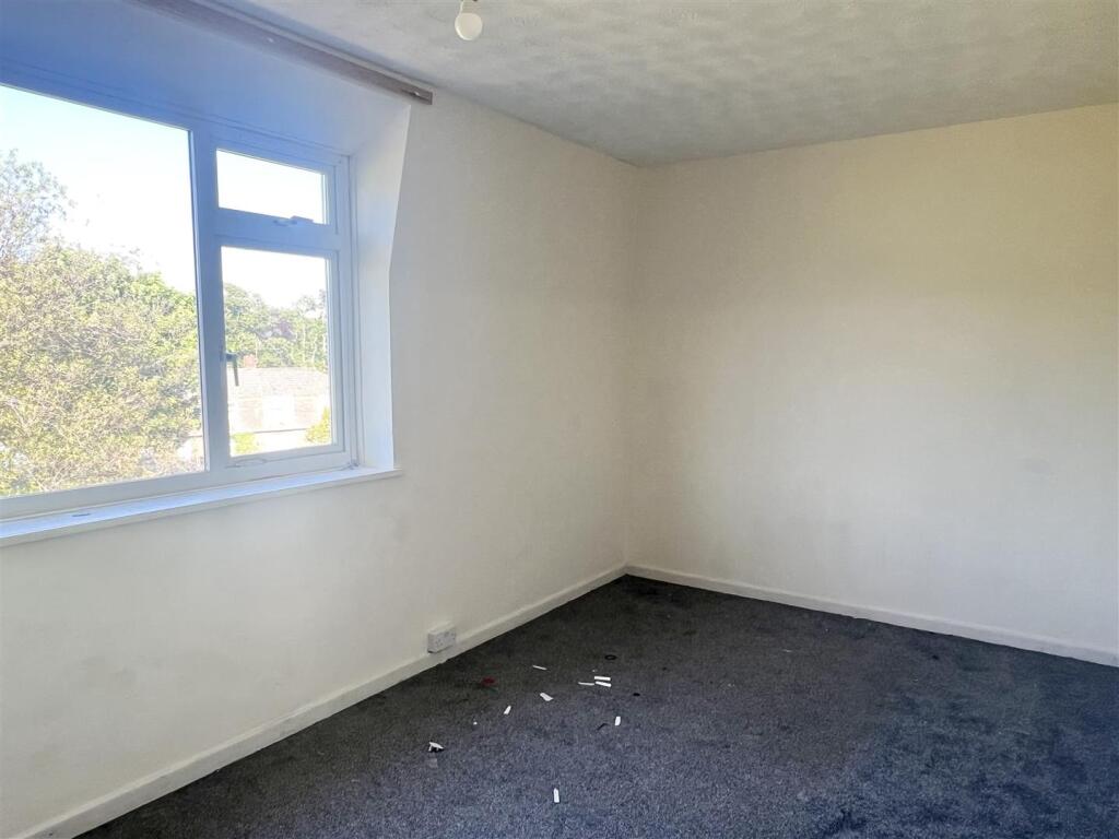 Bedroom: