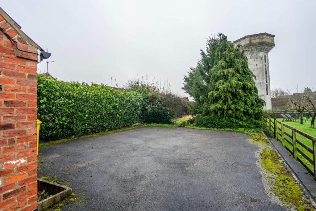 54A Main Street External 2.jpg