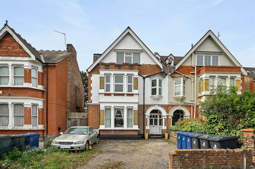 BCAR - Flat 4, 17Twyford Avenue - Exterior (4).JPG